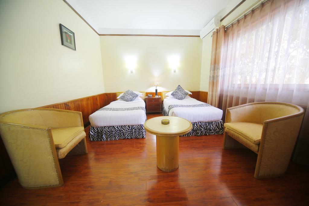 Shangri-La Hotel Uganda Кампала Экстерьер фото