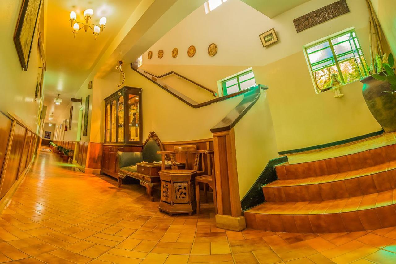 Shangri-La Hotel Uganda Кампала Экстерьер фото
